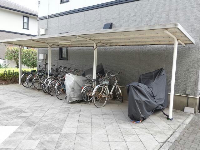  ロイヤルスクエアB