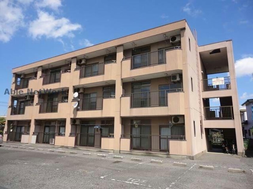  コンドミニアム