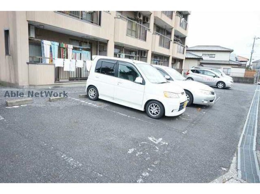  コンドミニアム