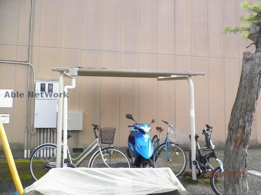  コンドミニアム