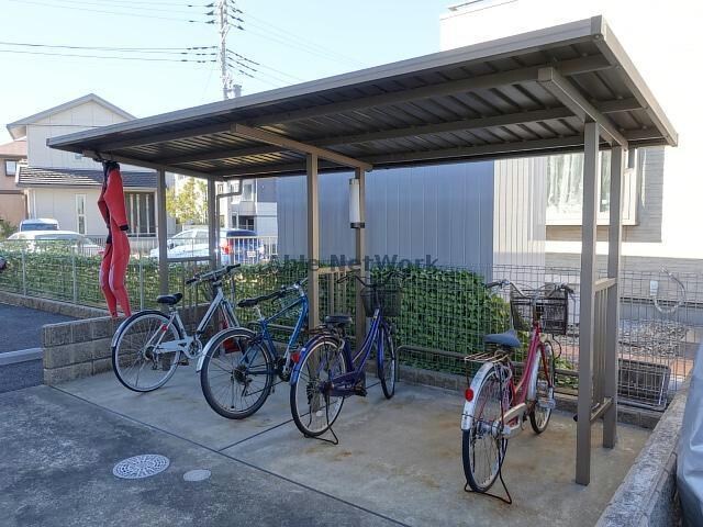 駐輪場 ベイリーフ（更級）