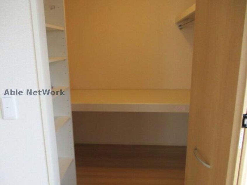  La Crece(ラクレーチェ) W