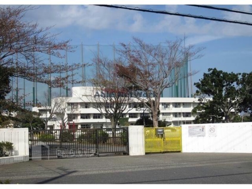 袖ケ浦市立奈良輪小学校(小学校)まで1011m サンスクエア