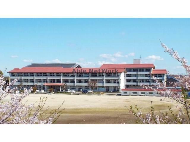 袖ケ浦市立蔵波中学校(中学校/中等教育学校)まで1818m カーサインテヴィラⅠ