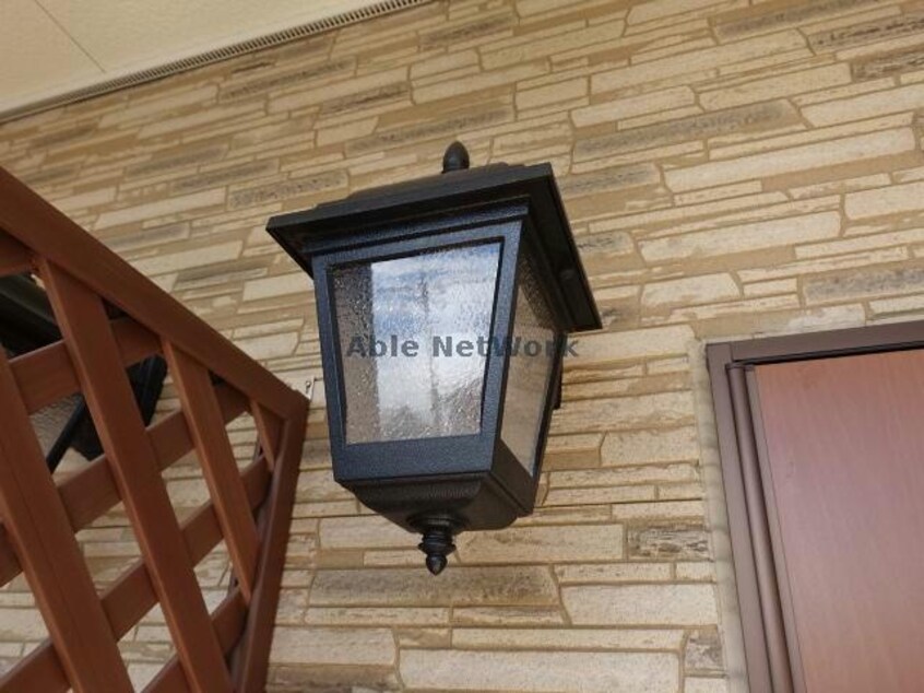 玄関照明 プリムローズ（根田）