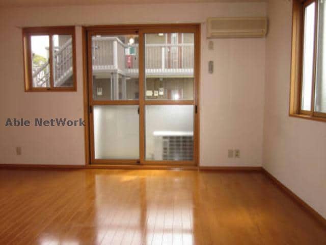  メゾンドルミエールＣ