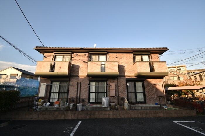  タウンハウス　セリージュ