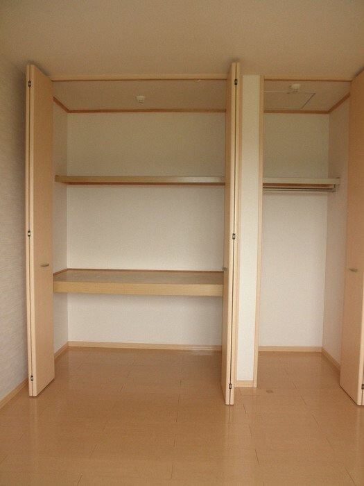  コンフォル　ターブル