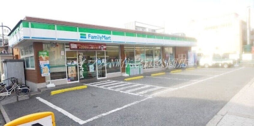 ファミリーマート万代六丁目店(コンビニ)まで429m スポール南住吉