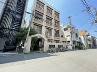 プレアール中加賀屋