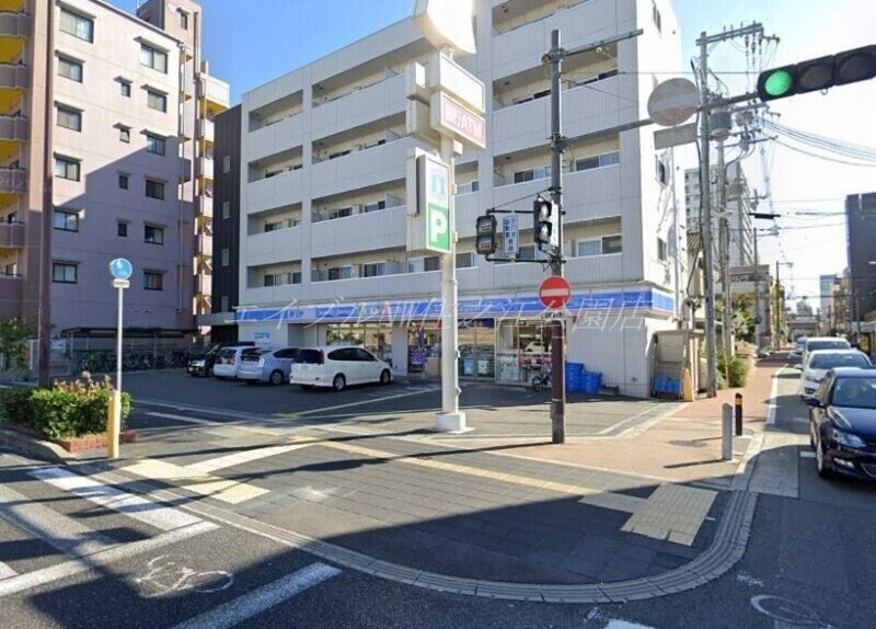 ローソン西住之江1丁目店(コンビニ)まで112m RaysProduct西住之江adamU