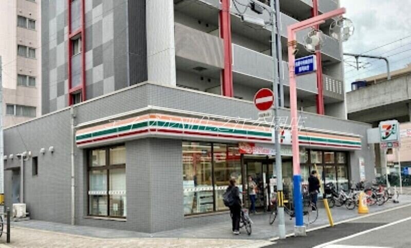 セブンイレブンJR長居駅前店(コンビニ)まで123m エセンシア