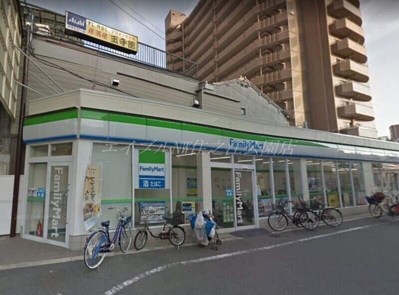 ファミリーマート我孫子道駅前店(コンビニ)まで19m 南海清水丘グリーンコート