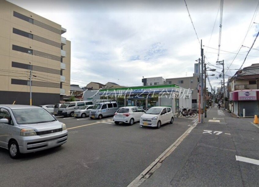 ファミリーマート東粉浜三丁目店(コンビニ)まで854m Maison de Espoir万代