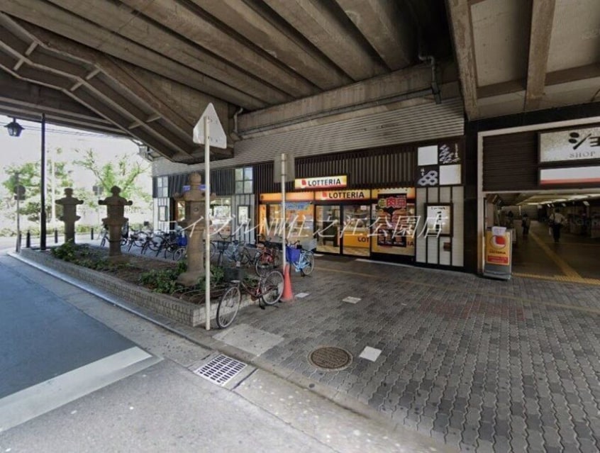 ロッテリアショップ南海住吉店(その他飲食（ファミレスなど）)まで984m カネジョウハイツ