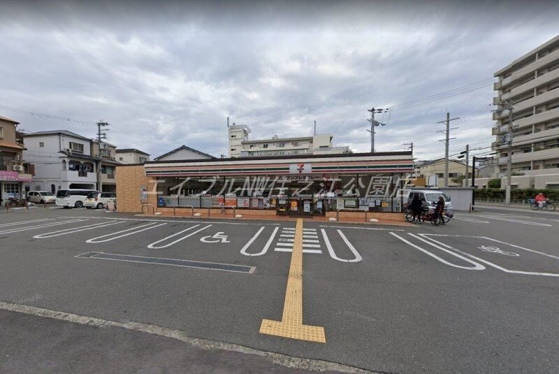 セブンイレブン大阪北島3丁目店(コンビニ)まで344m レオパレスOKANO