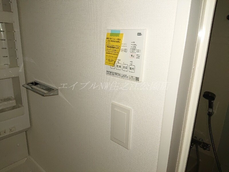 建築中写真★奇数階と偶数階で壁クロスと床の色が異なります★ SOFIA住吉大社