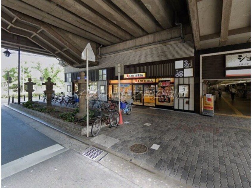 ロッテリアショップ南海住吉店(その他飲食（ファミレスなど）)まで735m ベルメゾン住吉