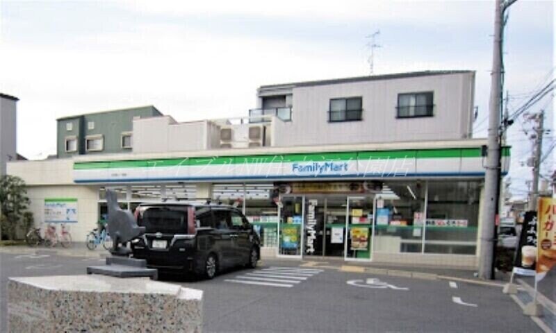 ファミリーマート上住吉二丁目店(コンビニ)まで791m アドヴァン住之江