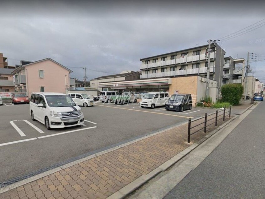セブンイレブン大阪御崎8丁目店(コンビニ)まで160m ラフィーネ北島Ⅱ番館