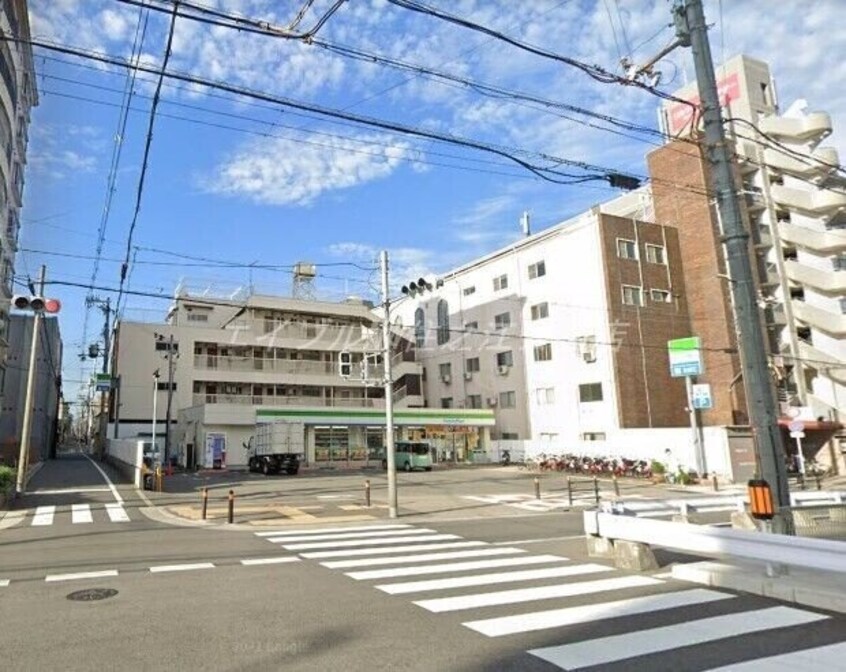 ファミリーマート旭二丁目店(コンビニ)まで217m グランパシフィック梅南