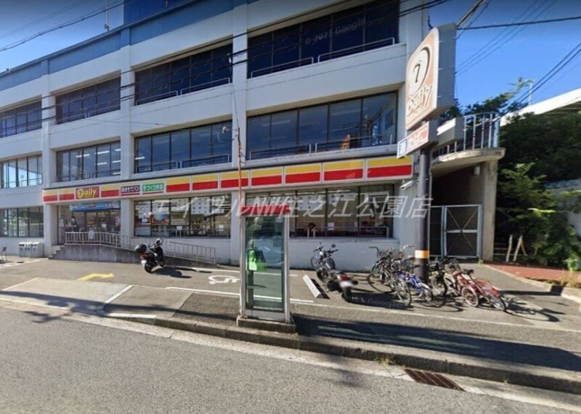 デイリーヤマザキ南港東2丁目店(コンビニ)まで1209m シャトーポール3（南港厚生年金共同住宅3号棟）