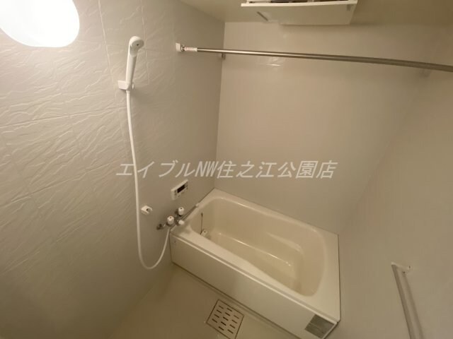  ワイハイツ栄和