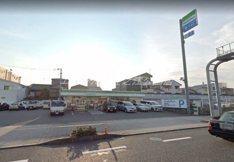 ファミリーマートMYS西住之江二丁目店(コンビニ)まで352m フジパレス西住之江Ⅱ番館