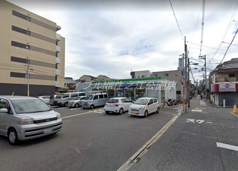 ファミリーマート東粉浜三丁目店(コンビニ)まで122m ツインステージ住吉