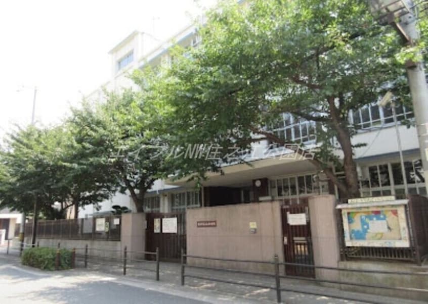 大阪市立山之内小学校(小学校)まで501m フジパレス エン Ⅱ号館