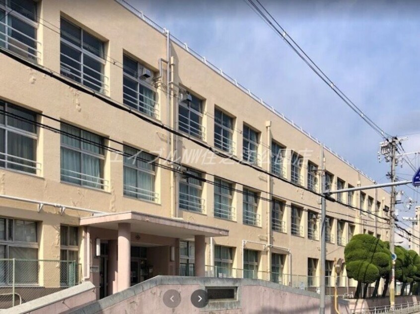 大阪市立敷津浦小学校(小学校)まで802m メゾン南加賀屋