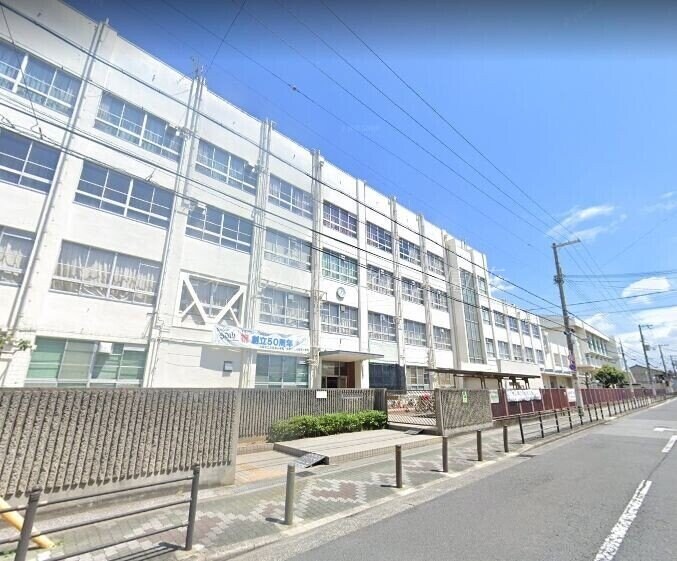 大阪市立矢田西中学校(中学校/中等教育学校)まで679m パールハイツ