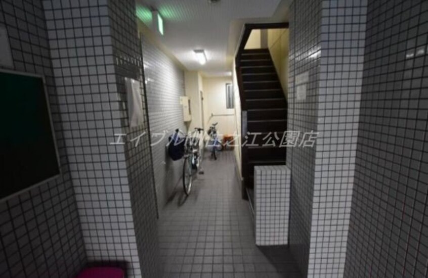 エントランス ジョイフルミサキ