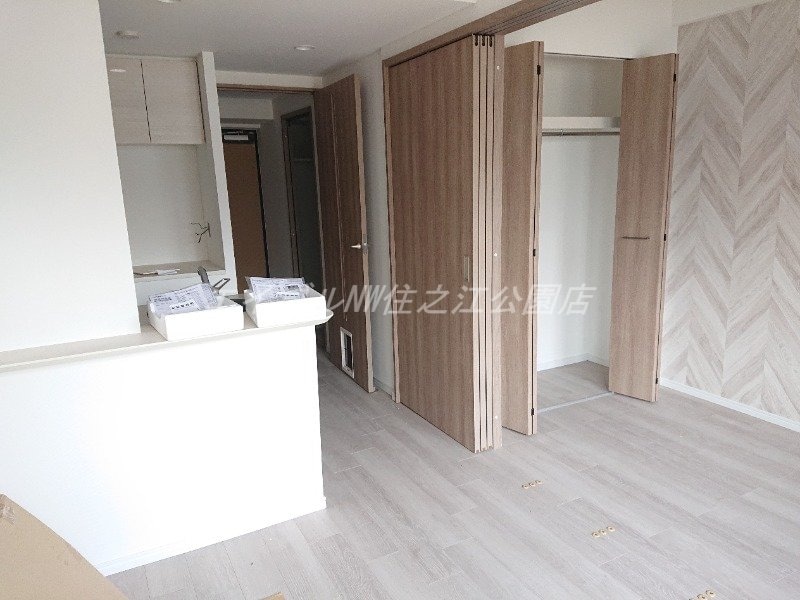 建築中写真★奇数階と偶数階で壁クロスと床の色が異なります★ SOFIA住吉大社