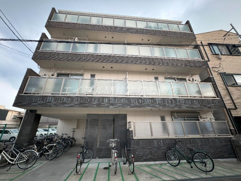  アビーコリーヌ