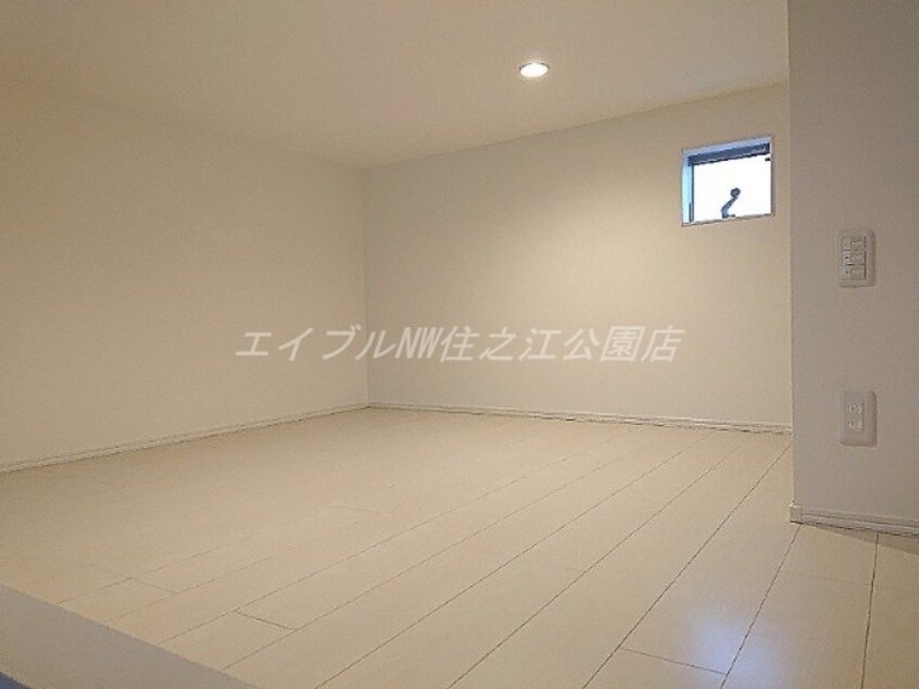  フクシア　アベニュー