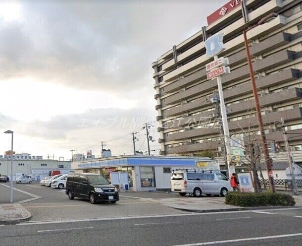 ローソン北開2丁目店(コンビニ)まで135m グランパシフィック今宮