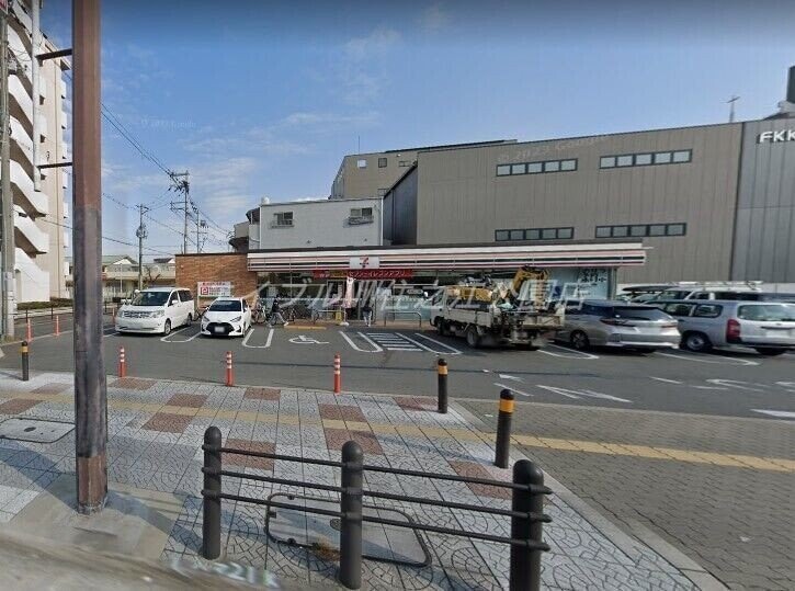セブンイレブン大阪旭2丁目店(コンビニ)まで769m グランパシフィック花園innovation