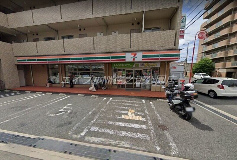セブンイレブン大阪東粉浜1丁目店(コンビニ)まで551m 東粉浜Ⅰ番館