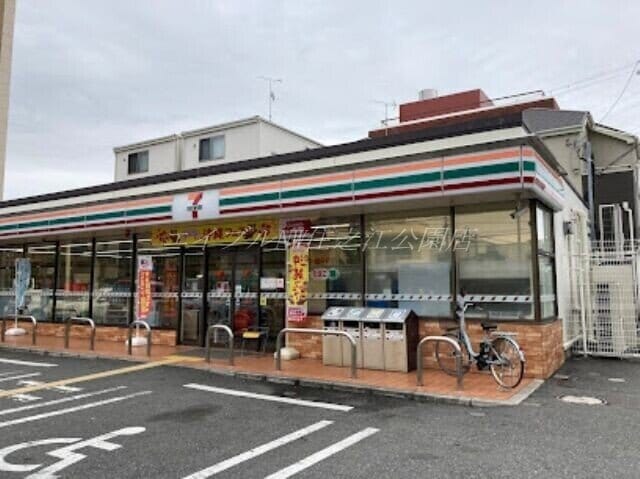 セブンイレブン堺浅香山町３丁店(コンビニ)まで527m イセハイツ