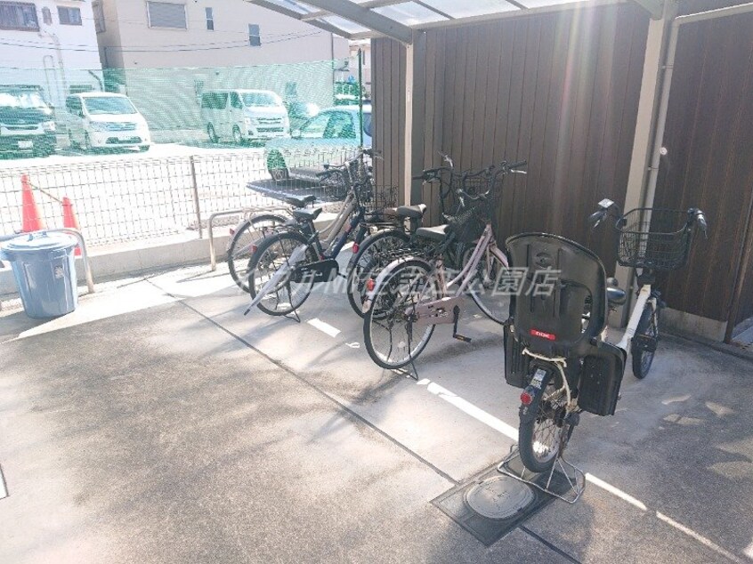  アバンサール安立