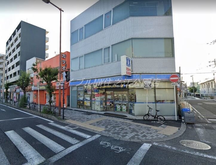 ローソン玉出中二丁目店(コンビニ)まで679m ラ・リヴィエール