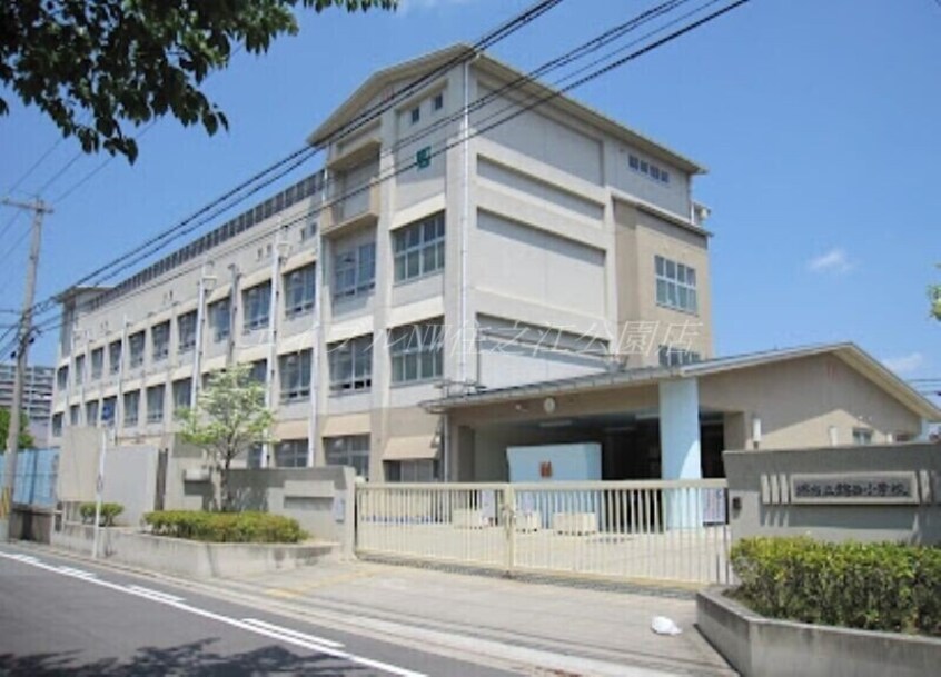 堺市立錦西小学校(中学校/中等教育学校)まで397m リベールシティ堺錦之町