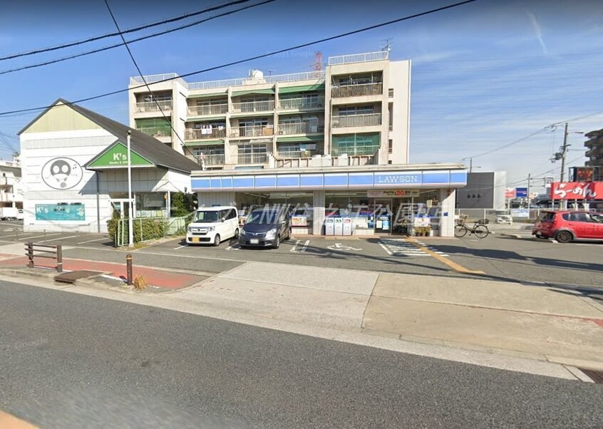 ローソン新北島一丁目南店(コンビニ)まで427m レオパレス住之江公園