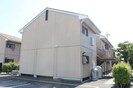 ラブリータウン近江F棟の外観