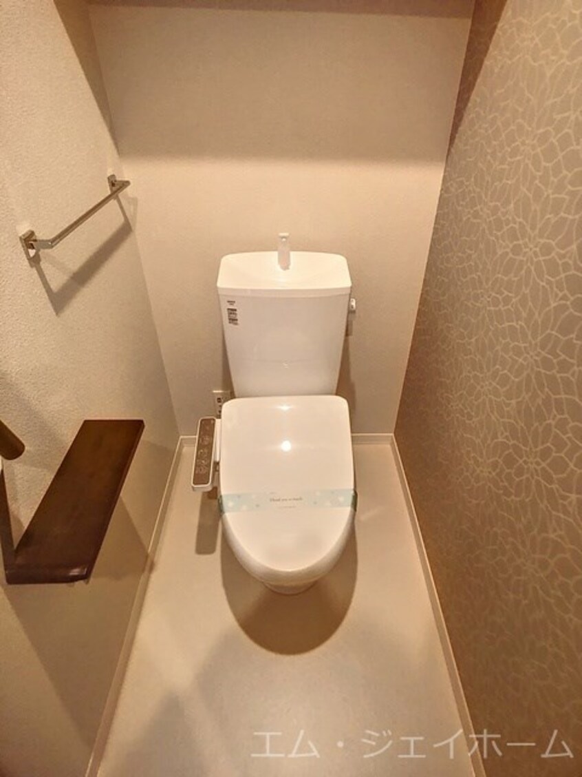  シャーメゾン　宇賀野