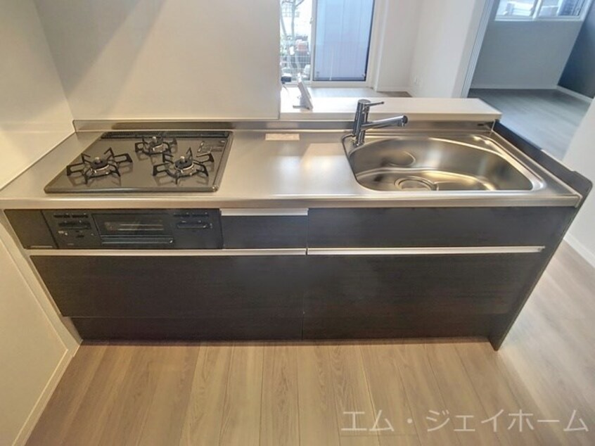  シャーメゾン　宇賀野