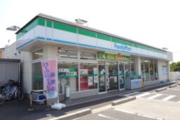 コンビニまで500m※ファミリーマート　八日市ひばり丘店 ＣＲＥＶＩＡ