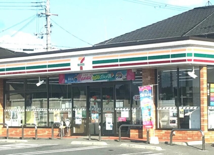 コンビニまで300m※セブン－イレブン　栗東金勝店 ＶＩＶＩ　ＪＵＲＩＡＮ