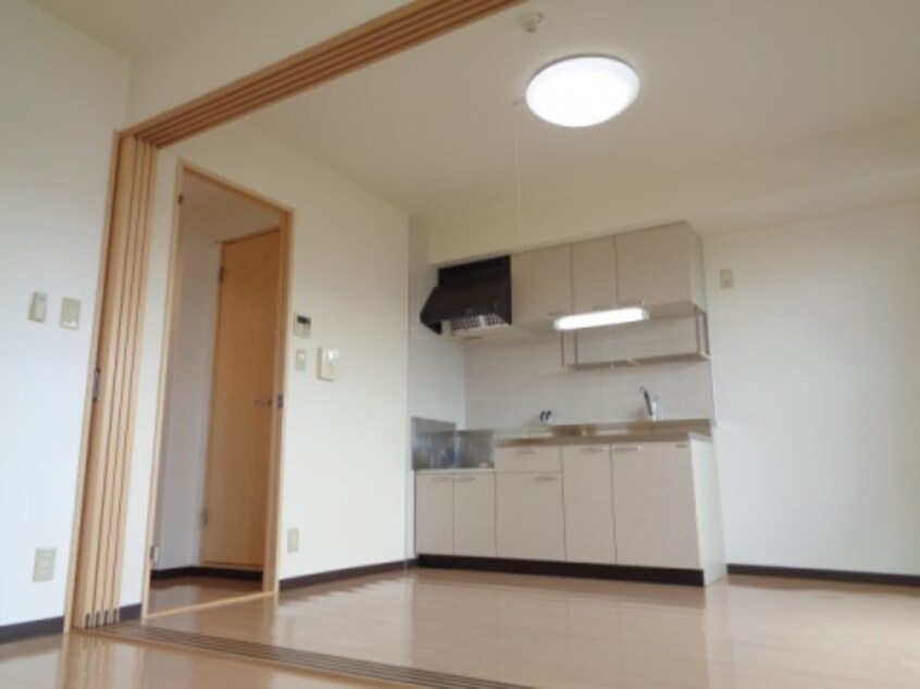  レジデンス・ジャパン３